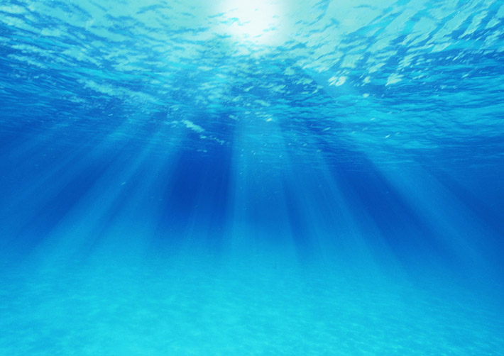 ミネラル豊富な満潮時の深層海水