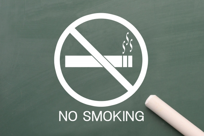 喫煙は、インスリンのはたらきを妨げ、血糖値を上昇させるため、禁煙が推奨されています